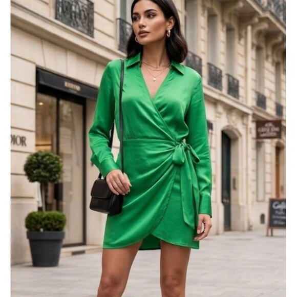 H&M Dresses & Skirts - NWT H&M Size XS Wrap Dress Long Sleeve Kelly Green Viscose Satin Cocktail Chic